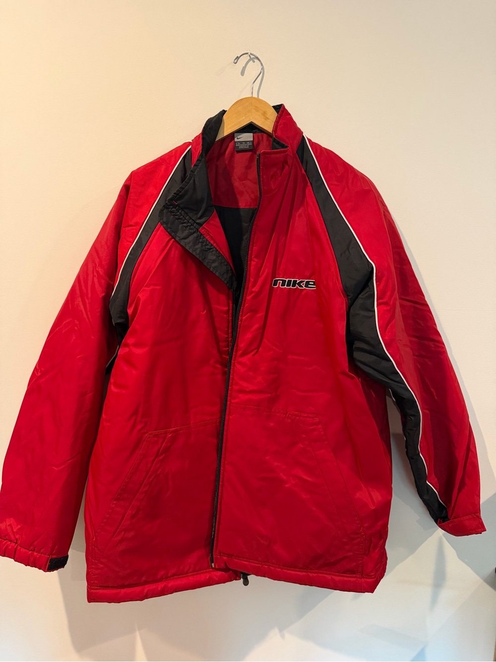 Vintage Nike Red and Black Men's Mid-weight Windbreaker Jacket